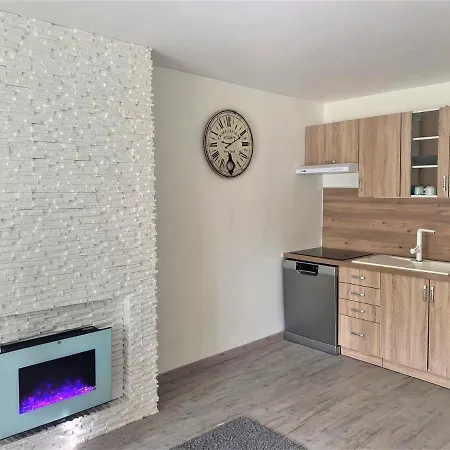 Formidable Studio Au Coeur Historique De Apartmán Fréjus