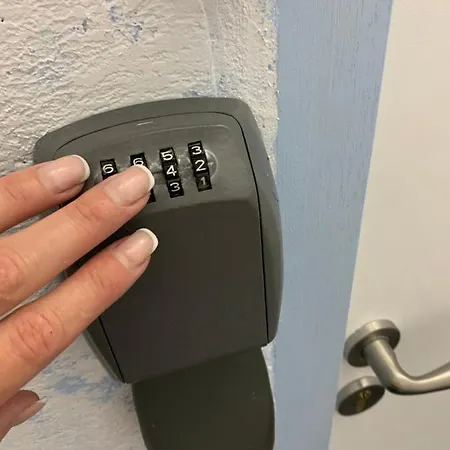 Formidable Studio Au Coeur Historique De * Fréjus